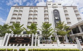 Chateau De Sukhumvit